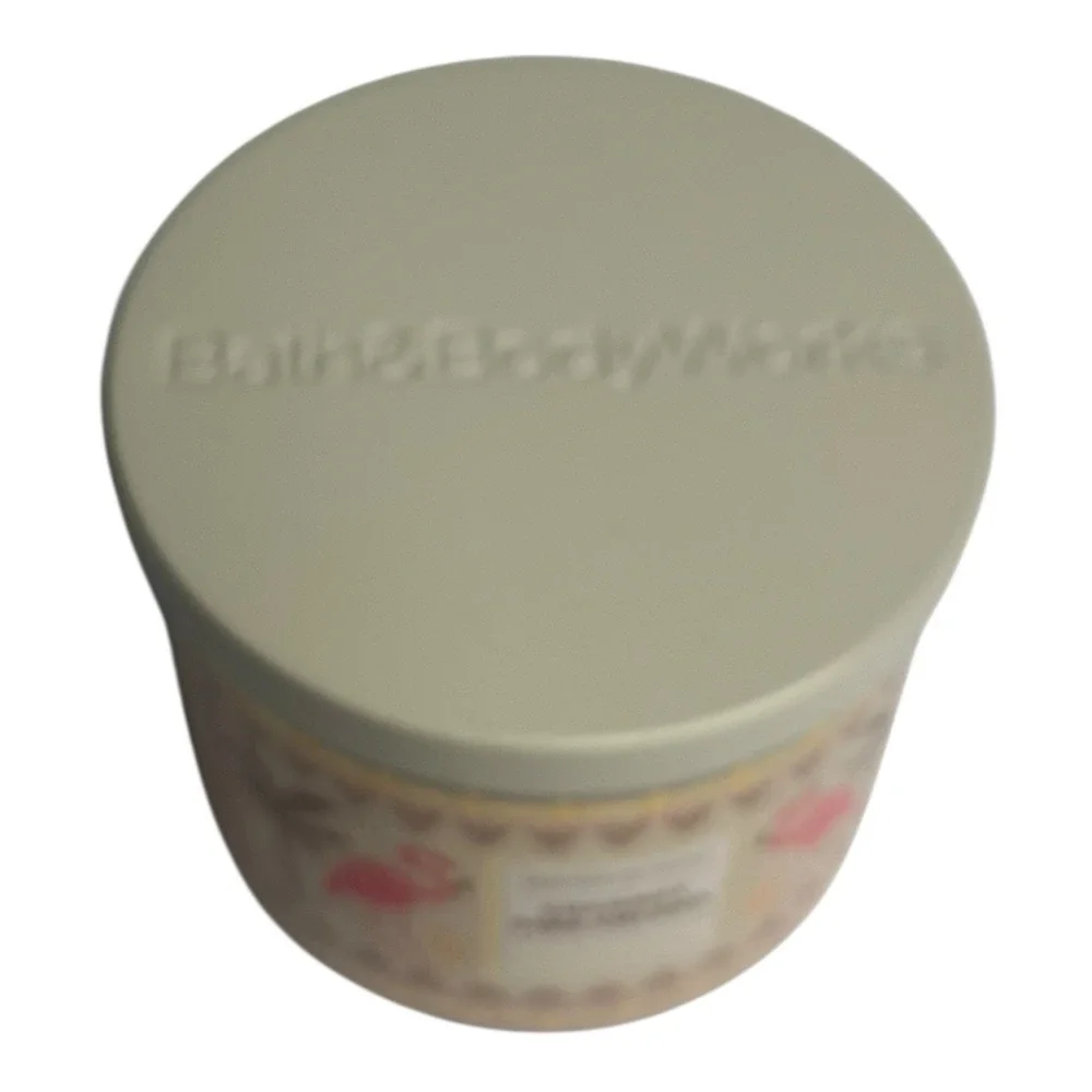 Bath & Body Works Coconut Pina Colada 3 Wick Scented Candle  14.5 oz w/ lid